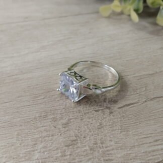 Anillo plata circon cuadrado nro 15