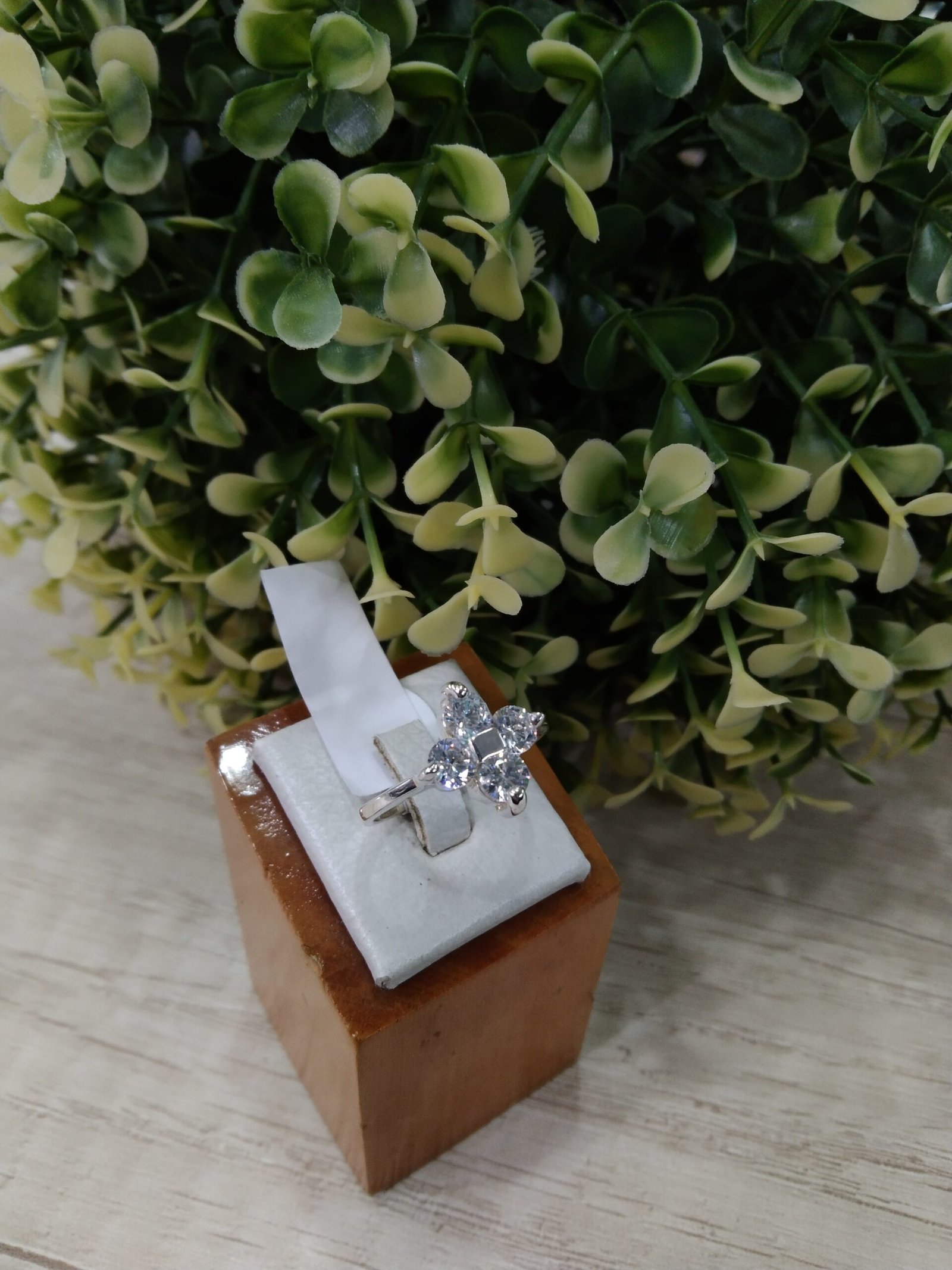 Anillo plata flor circones - Imagen 2