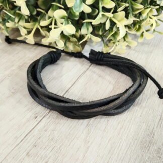 Pulsera Cuero Negra