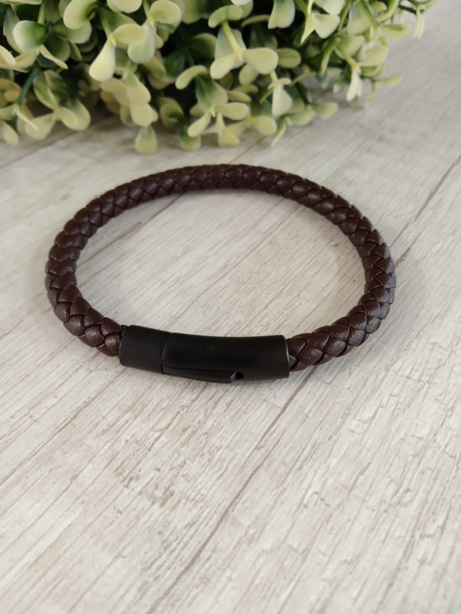 pulsera cuero cafe 20,5 cm