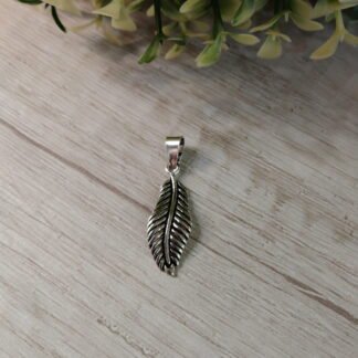 Colgante plata hoja
