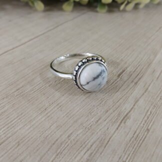 Anillo plata con Hawlita n21