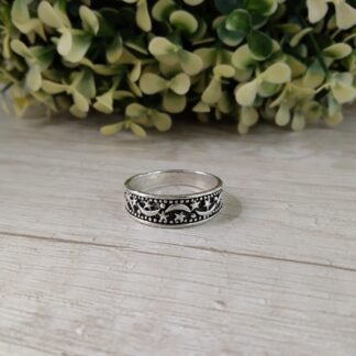 Anillo lunas estrellas envejecido