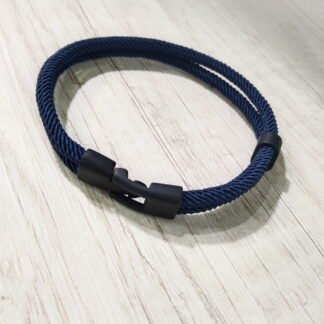 Pulsera cuerdas azul broche negro