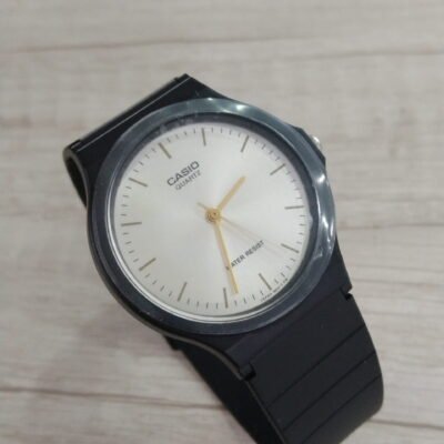 Reloj Casio MQ-24-7E2