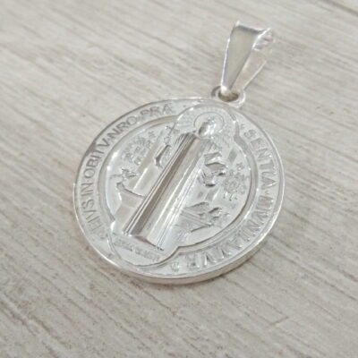 Colgante plata San Benito