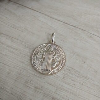 Colgante plata San benito 3 cm
