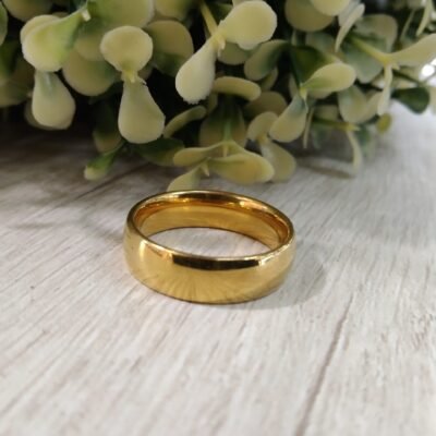 Anillo acero media ca?a dorado 5,8 mm nro 17