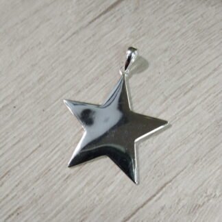 Colgante plata estrella lisa