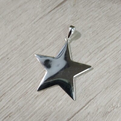Colgante plata estrella lisa