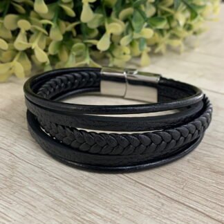 Pulsera cuero negra 5 tiras 20,5 cm