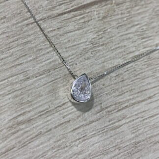 Collar plata punto de luz gota