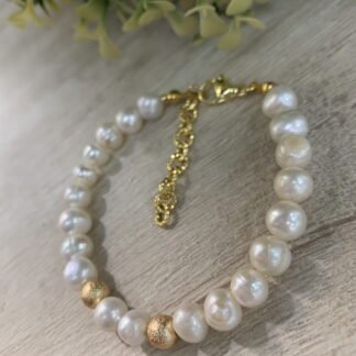 Pulsera Perlas de r?o ba?o en oro
