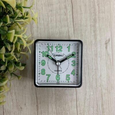 Reloj Casio Despertador negro TQ-140-1B