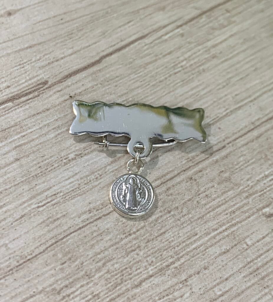 Colgante broche piocha plata San Benito