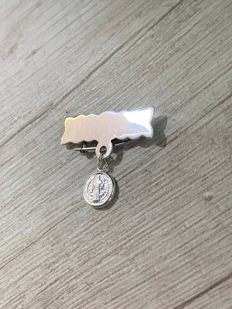 Colgante broche piocha plata San Benito