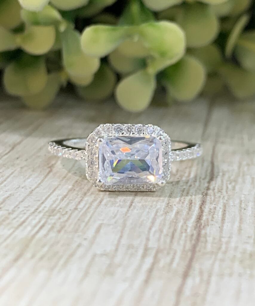 Anillo plata circon rectangular con microcircones nro 13