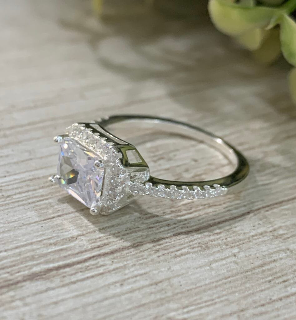 Anillo plata circon rectangular con microcircones nro 13
