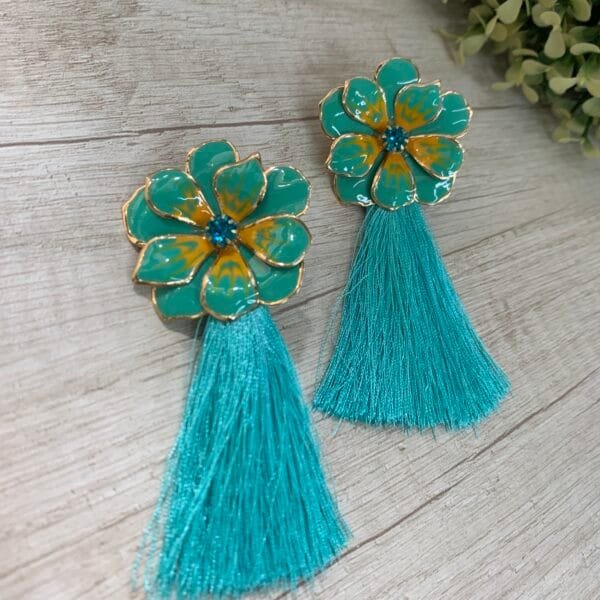 Aros Flor Calipso Borlas