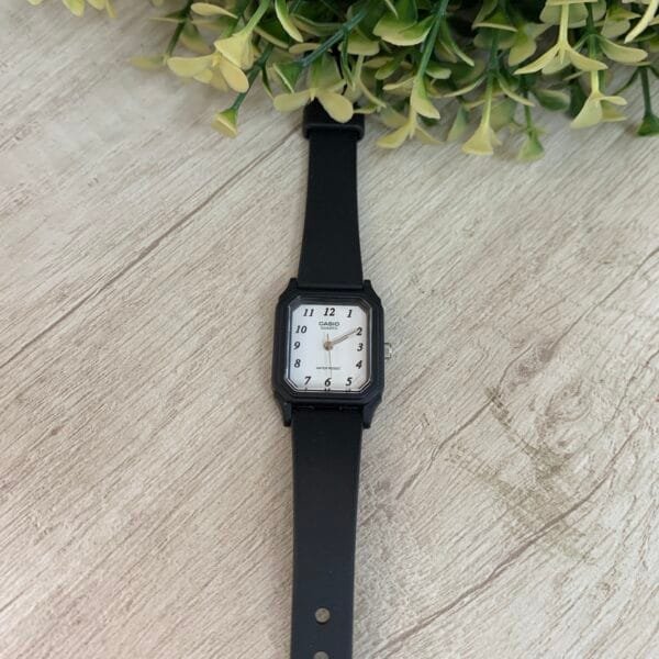 Reloj Casio Resina Análogo LQ142