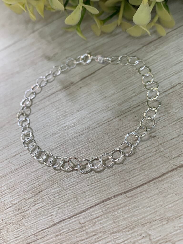 Pulsera plata argollas martilladas 19 cm