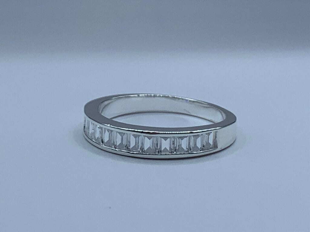 Anillo plata Medio cintillo circones rectangulares n?18