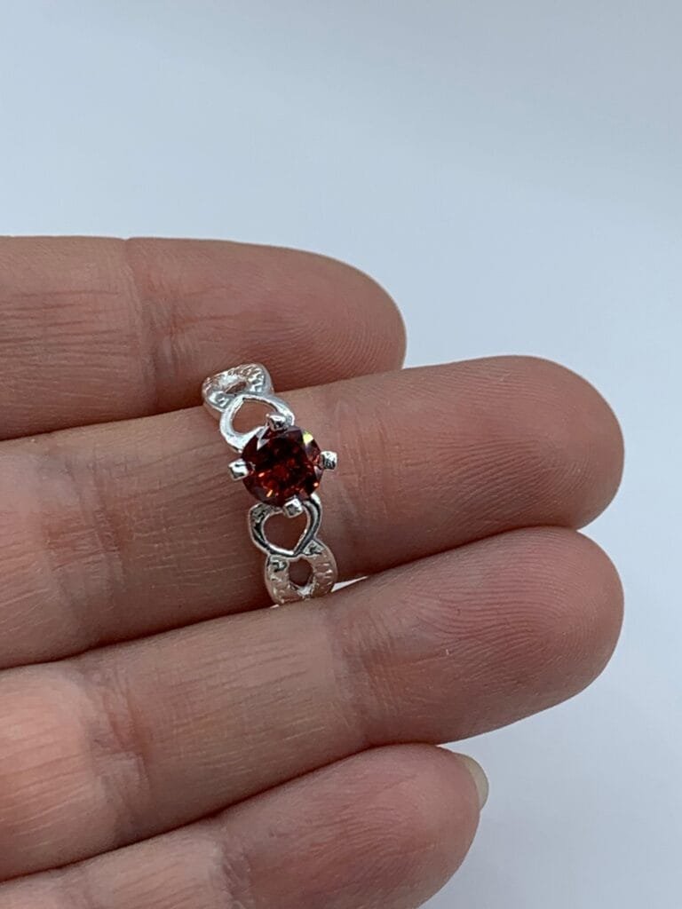 Anillo PlataSolitario Circ?n Rojo n? 11