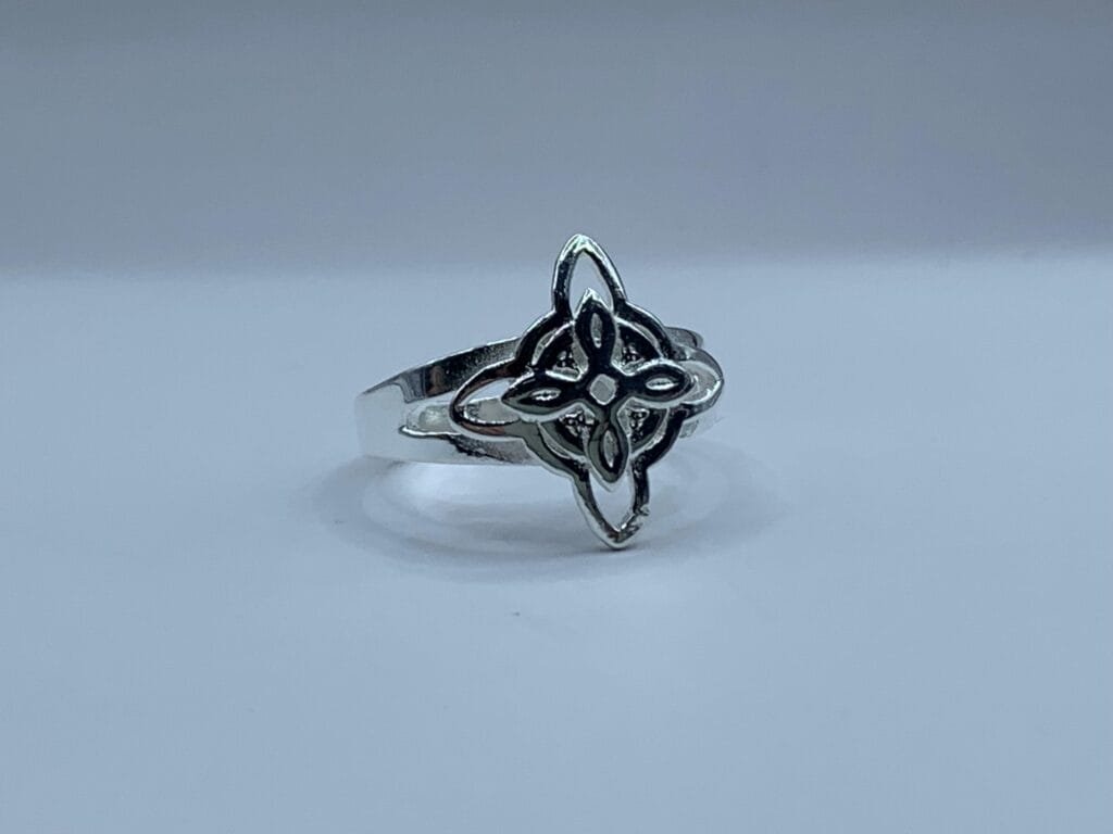 Anillo Plata Nudo de Bruja n?16