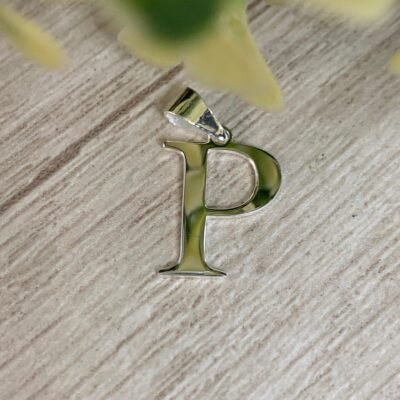 Colgante plata letra P