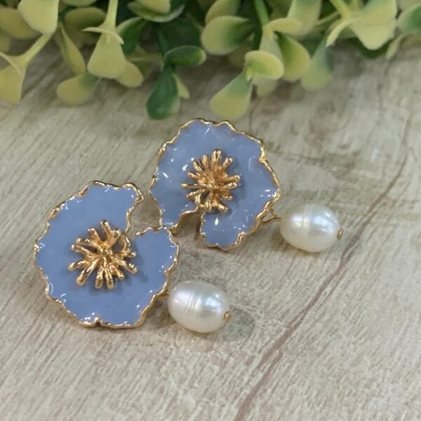 Aros Flor celeste perla de río