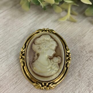 Prendedor Camafeo Dorado