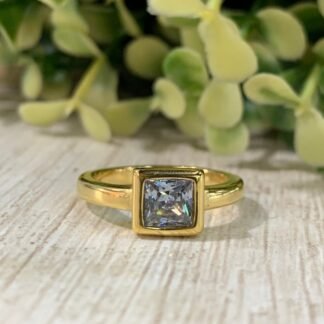 Anillo acero solitario cuadrado nro 17