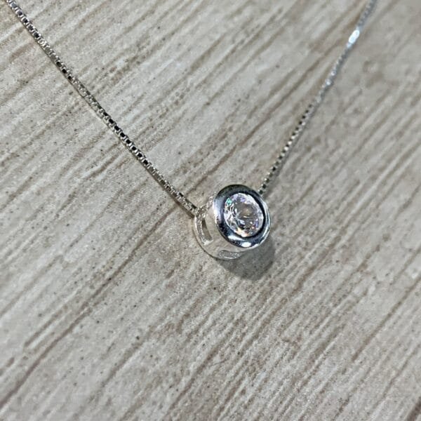Collar plata Punto de Luz Circular