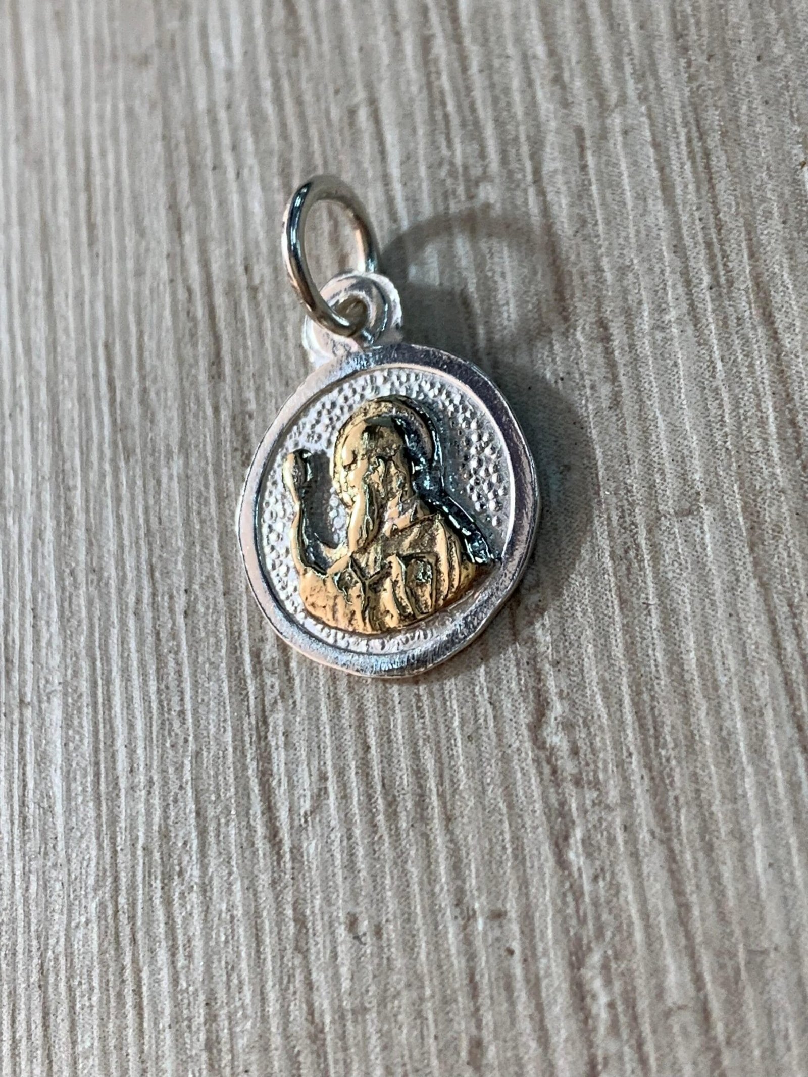 Colgante plata oro San Benito 12mm