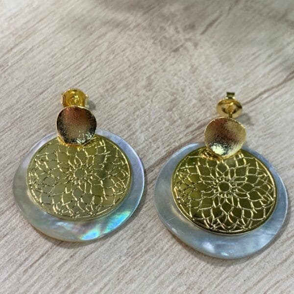 Aros baño en oro Nacar mandala 25 mm