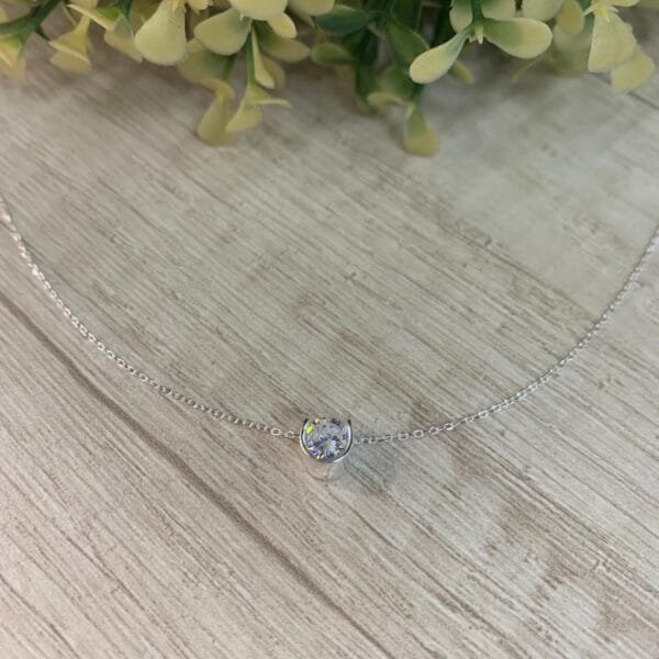 Collar plata punto de luz 7 mm