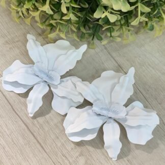 Aros maxi flor blanca esmaltada