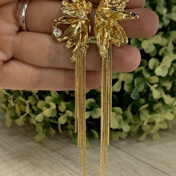 Aros media flor flecos dorado