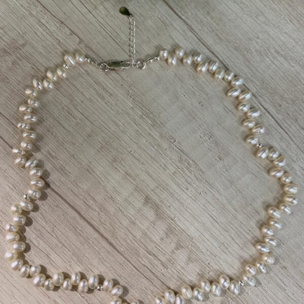 Collar chocker plata perla de rio