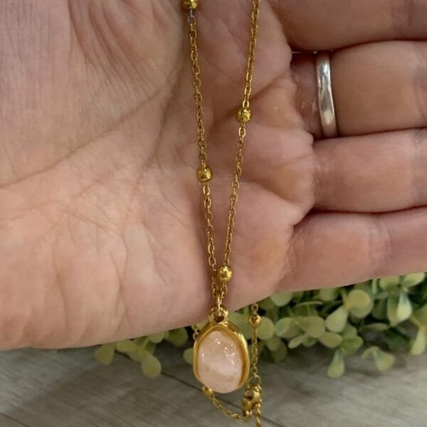 Collar acero cuarzo rosa