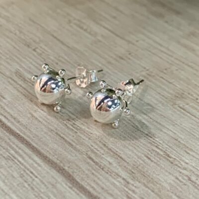 Aros plata esfera casquillo 6 mm