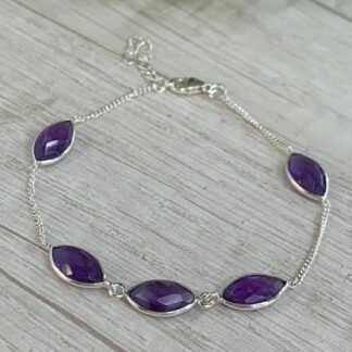 Pulsera plata amatista ovalada