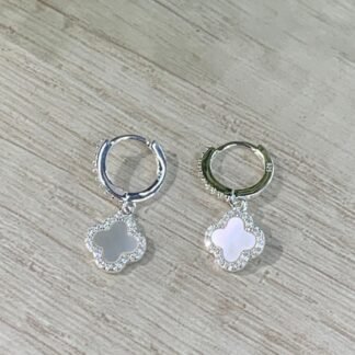 Aros plata Trébol nácar microcircón argolla huggie