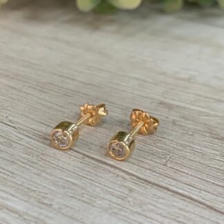 Aros Oro 18k Punto de Luz 5 mm