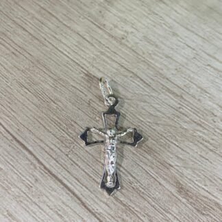 Colgante plata crucifijo calado
