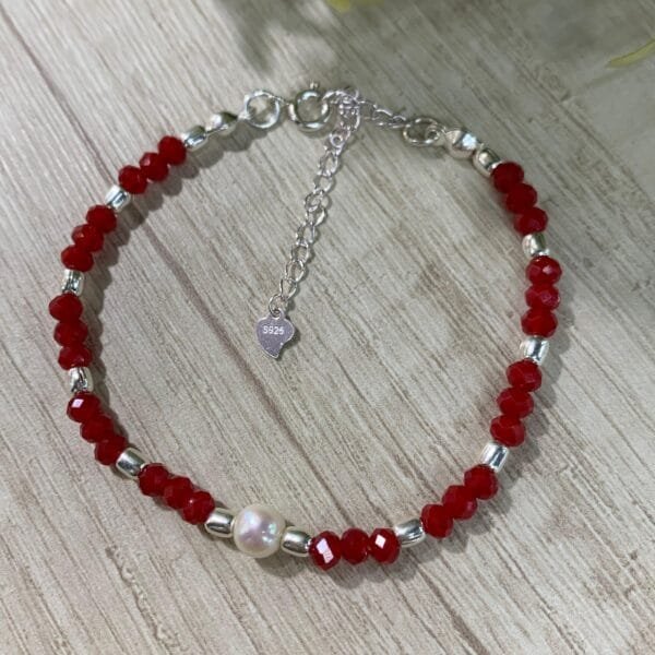 Pulsera plata cristales rojos perla rio