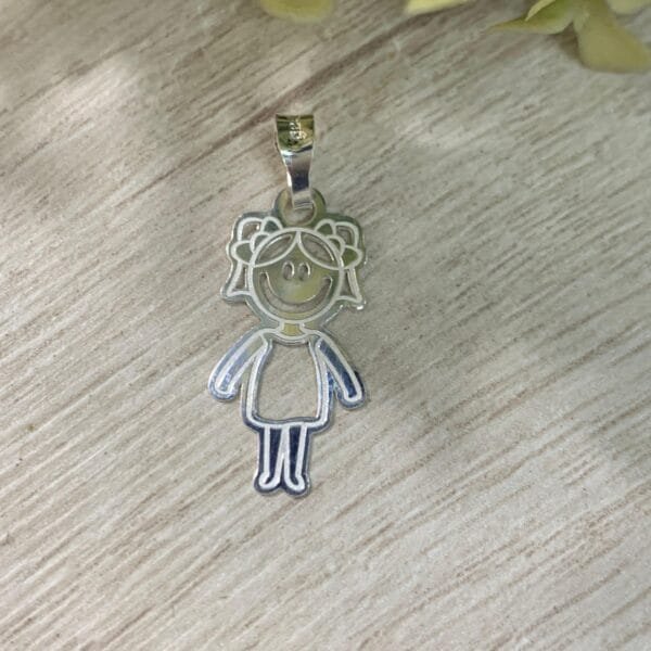 Colgante plata niña calada