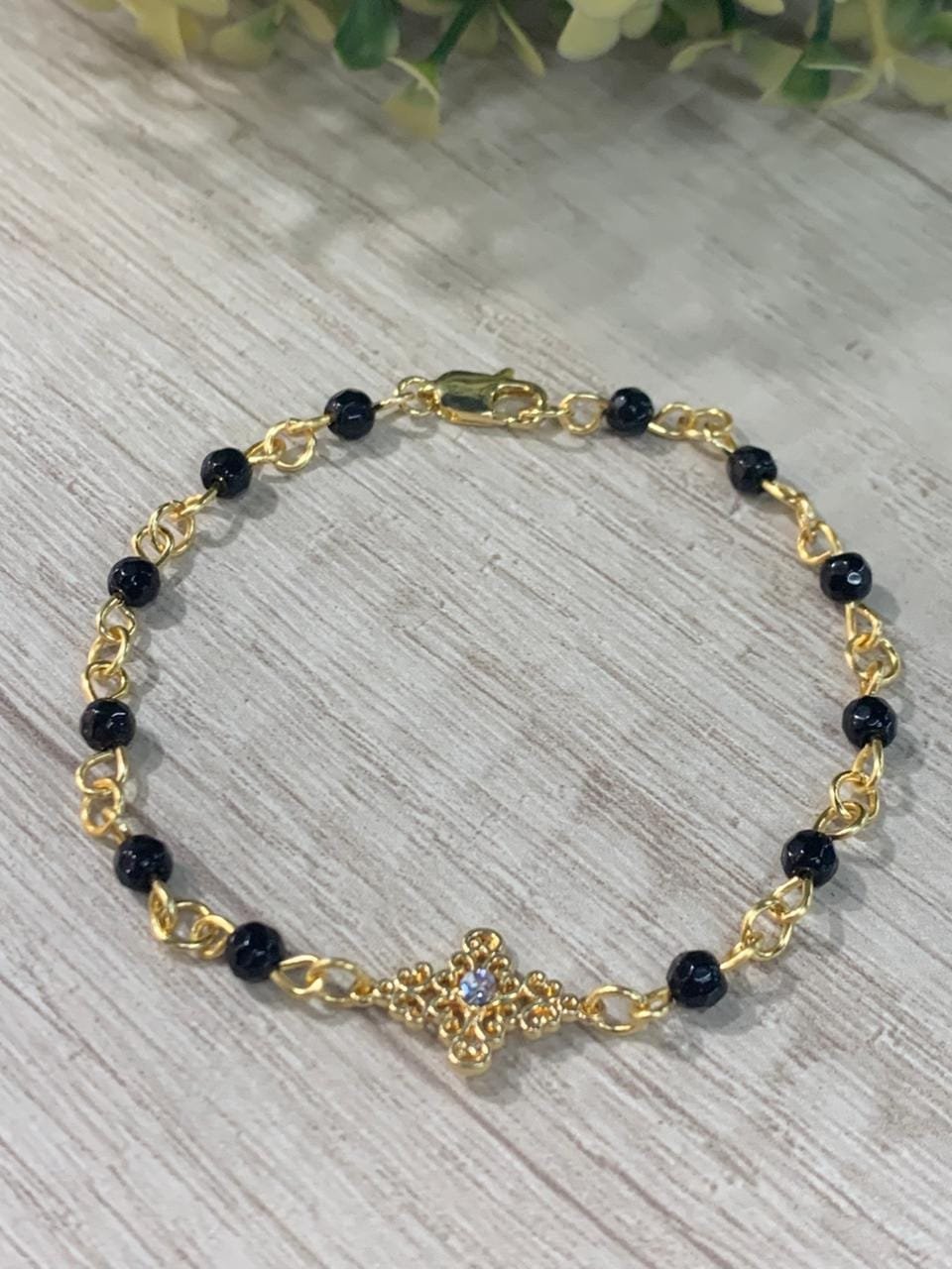 WhatsApp Image 2026-02-19 at 12.26.51 (1) Pulsera agatas negras dije baño oro - Imagen 1