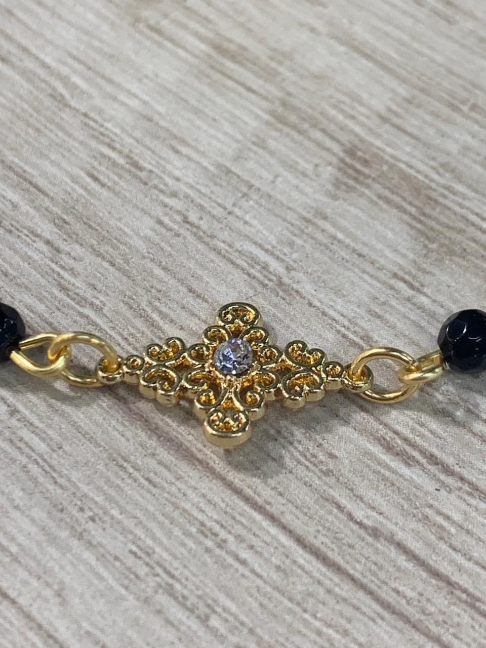 WhatsApp Image 2026-02-19 at 12.26.52 Pulsera agatas negras dije baño oro - Imagen 3
