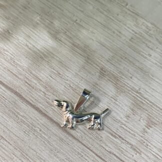 Colgante plata 950 perro salchicha